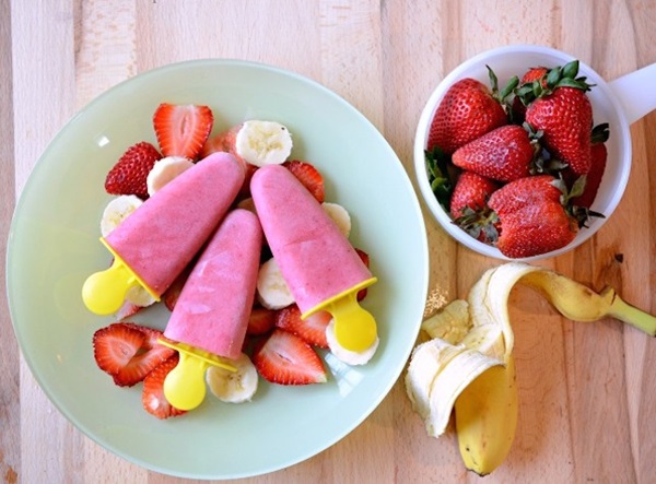 5strawberry-banana-popsicles