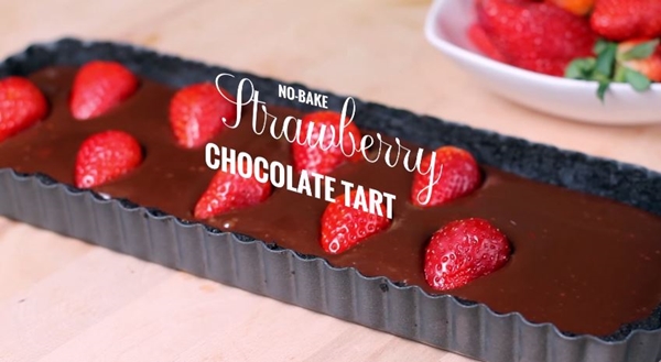 chocolate strawberry tart