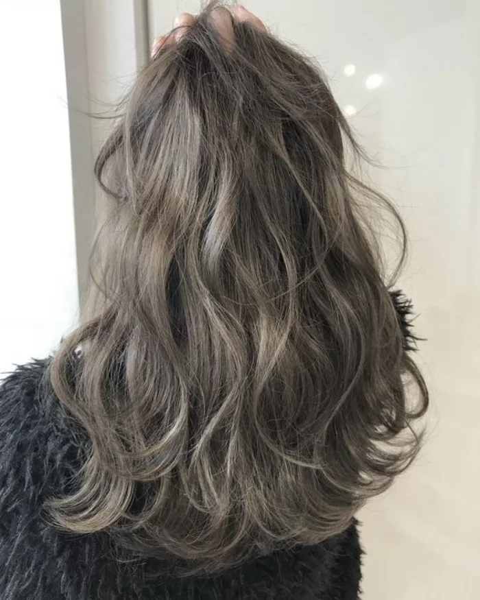 Ash blonde hair 201901