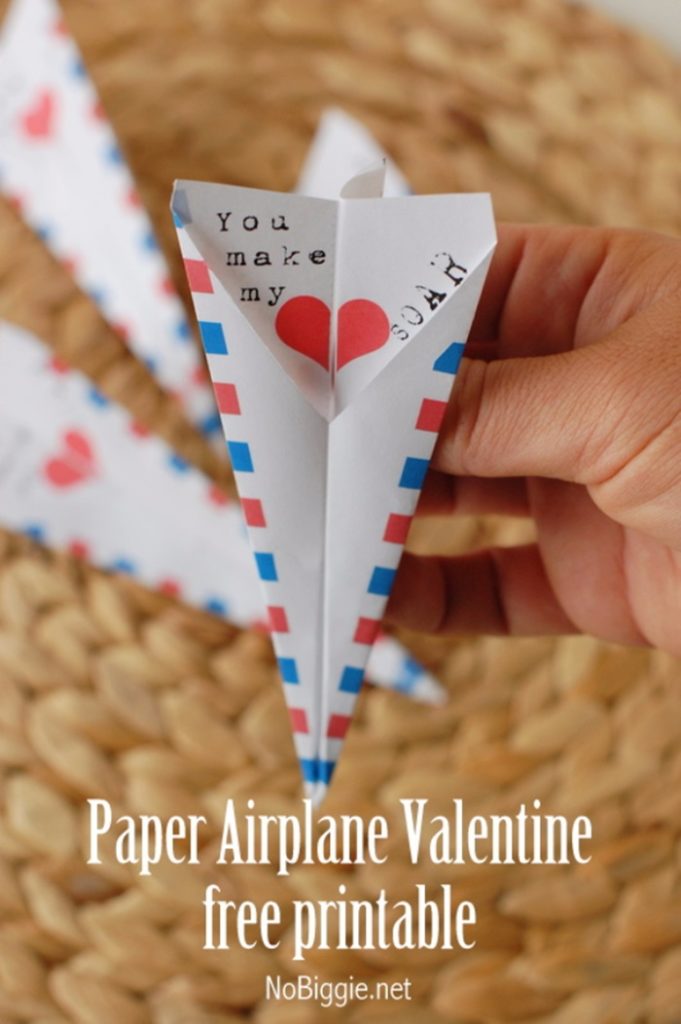 2Paper-Airplane-Valentine-Card