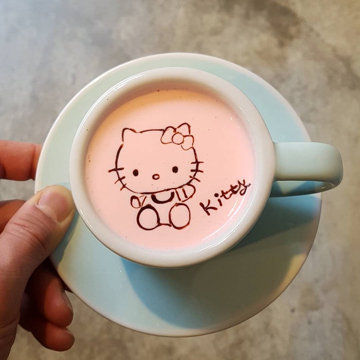 Latte-Arts-hello-kitty