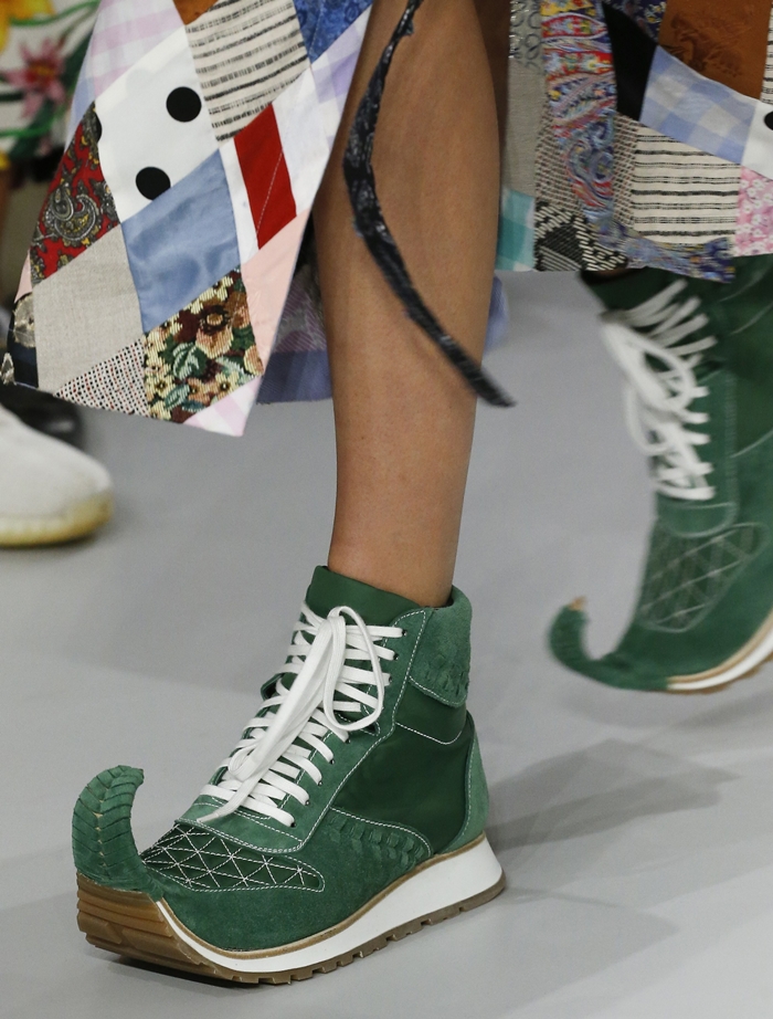 12.Loewe-sneakers