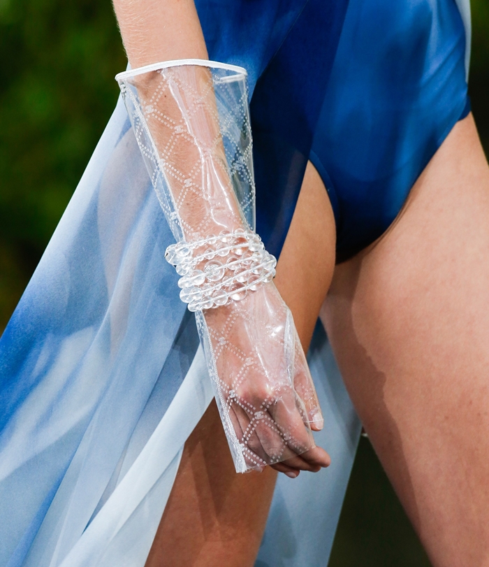 4.Chanel-Plastic-Gloves