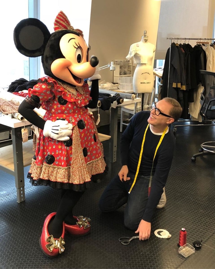 minnie-mouse-coach