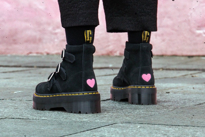 lazy-oaf-dr-martens-suede-boots-hearts-7