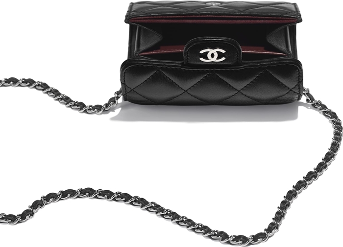 Chanel-Clutch-With-Chain-3