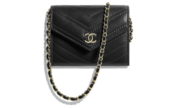 Chanel-Clutch-With-Chain-4