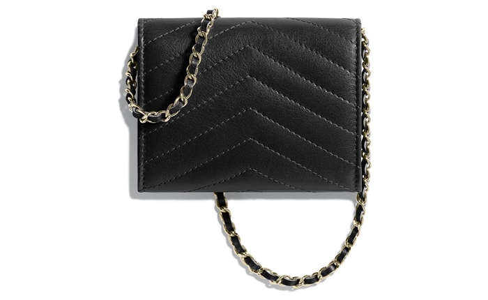 Chanel-Clutch-With-Chain-5