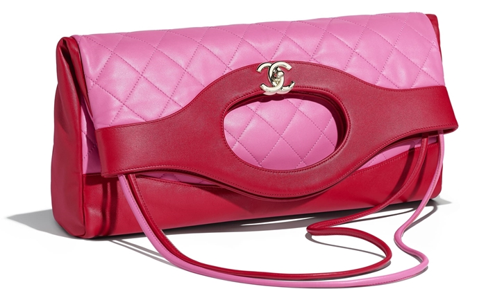 chanel-31-large-shopping-bag-red-pink-lambskin-gold-tone-metal-packshot-other-a57977y83999k1172-8807107854366