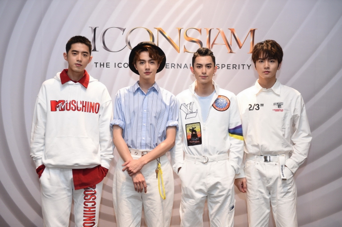 F4 2018 at ICONSIAM (10)