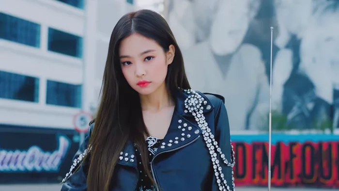 JENNIE - 'SOLO' M_V 1-42 screenshot