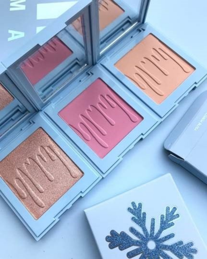 batch_0Kylie-Cosmetics-Holiday-Collection-2018 (2)