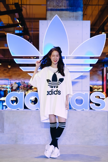 batch_0adidas Originals ICONSIAM -  พิมฐา ฐานิดา