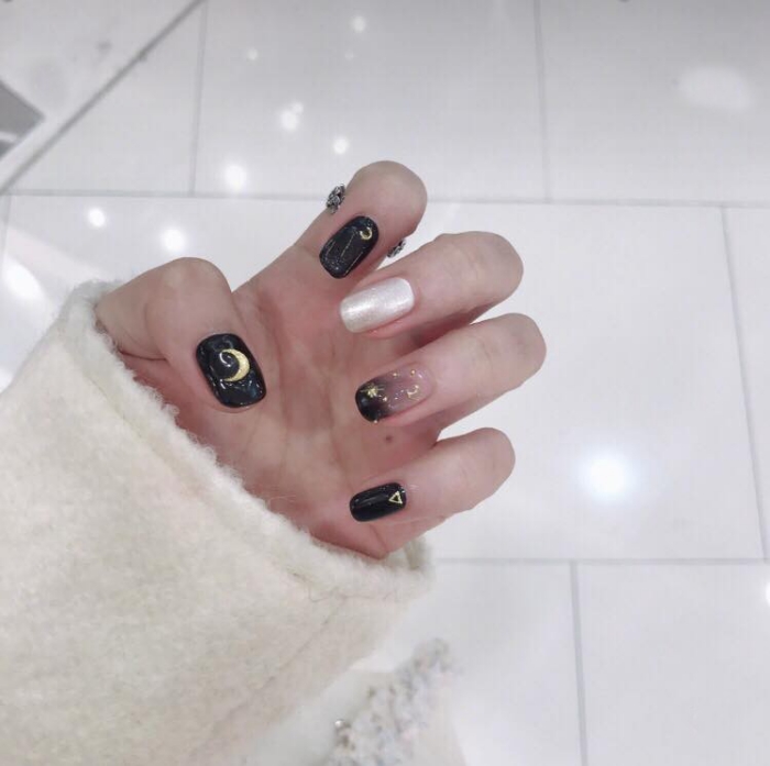 Sailor Moon inspired Nail ideas04