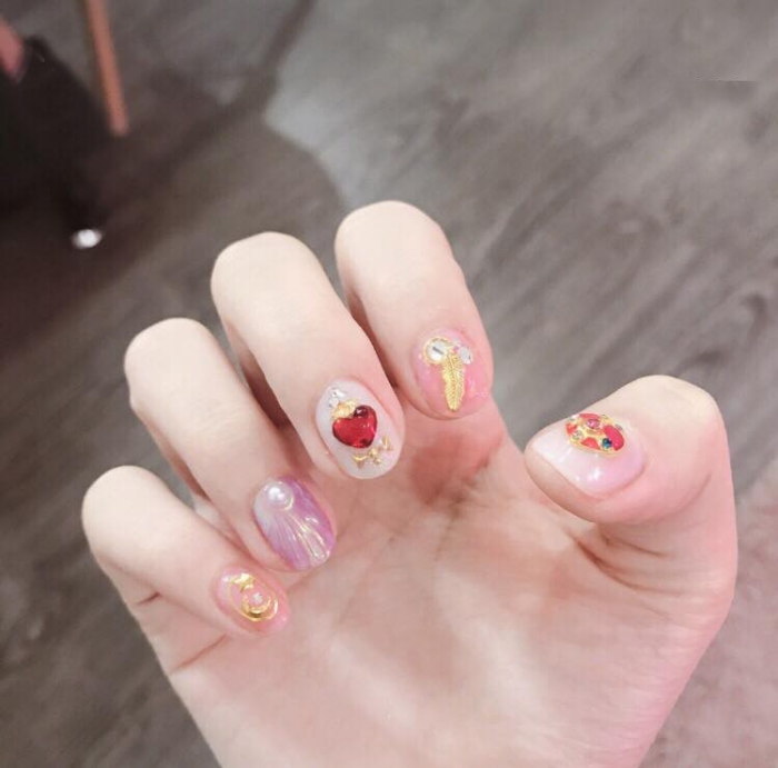 Sailor Moon inspired Nail ideas10