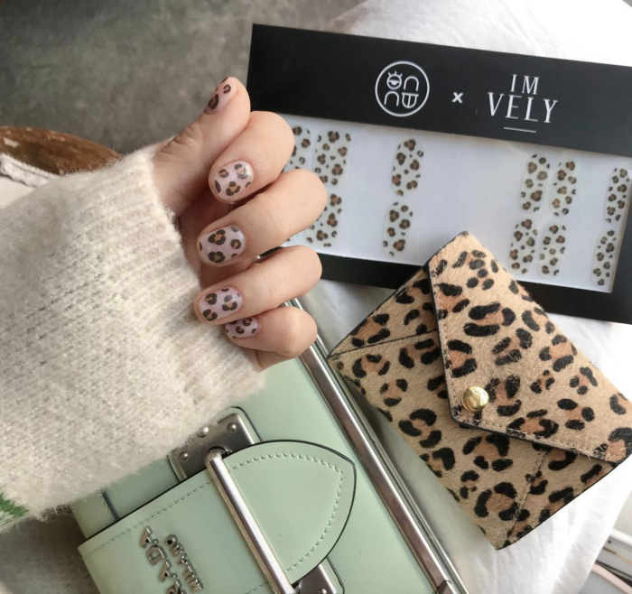 15-leopard-nail-art-ideas12