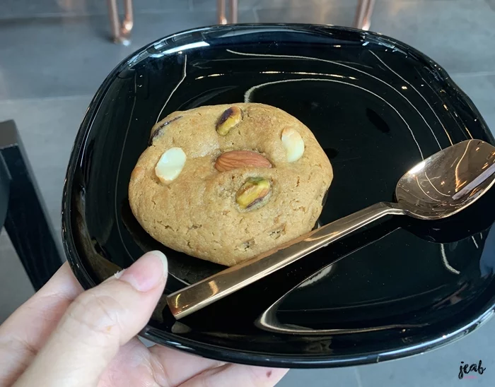 Mixed Nut Cookie